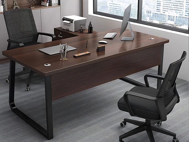 Vì sao nên chọn bàn làm việc giám đốc cao cấp?