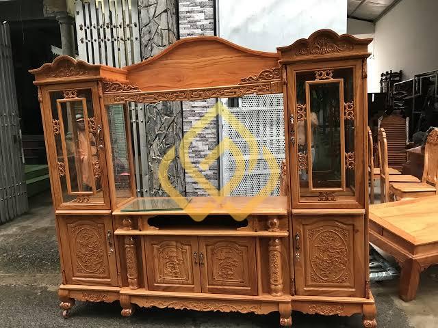 Giá kệ tivi gỗ gõ đỏ phụ thuộc vào những yếu tố nào